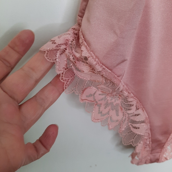 Free People Intimately FB Wild Bunch Bodysuit Pink Lace Trim Womens Size S Vneck - Picture 5 of 13
